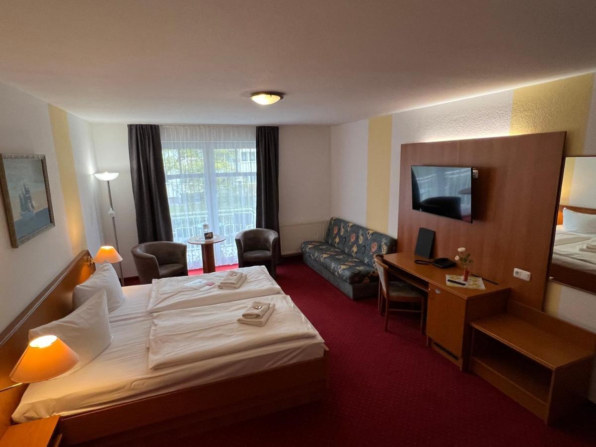 Hotel Poseidon Ostseebad Kühlungsborn Esterno foto