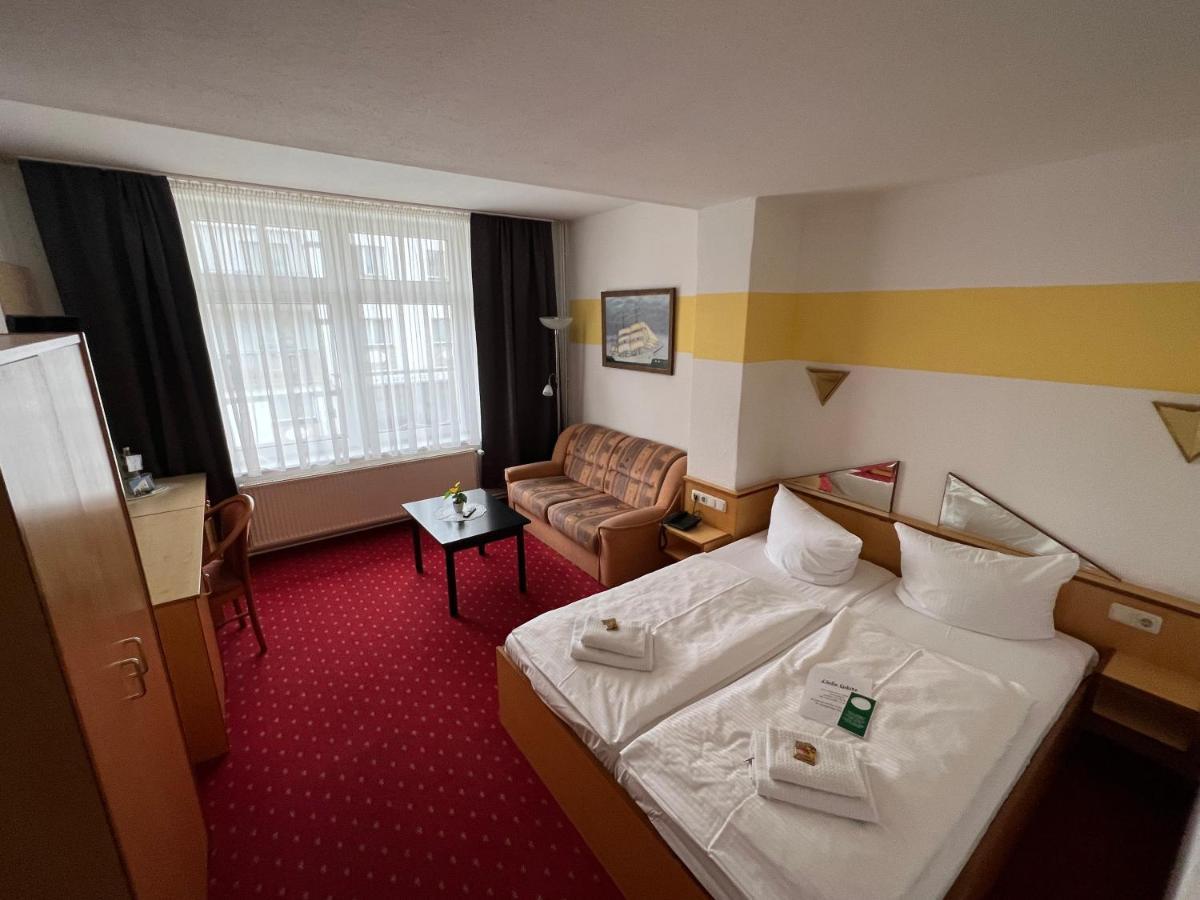 Hotel Poseidon Ostseebad Kühlungsborn Esterno foto